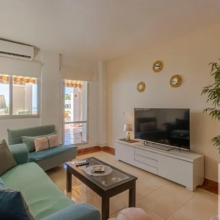 Benal Deluxe With Panoramic Sea Views