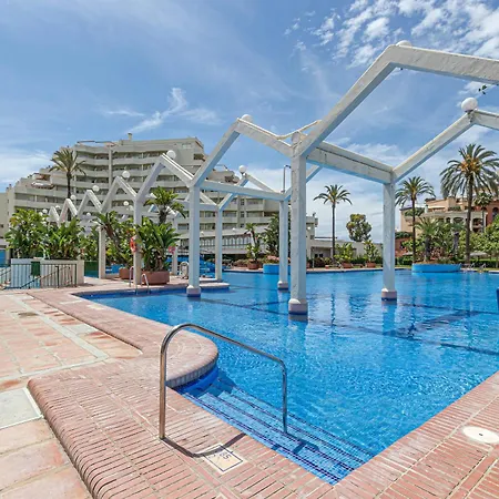 Διαμέρισμα Benal Deluxe With Panoramic Sea Views
